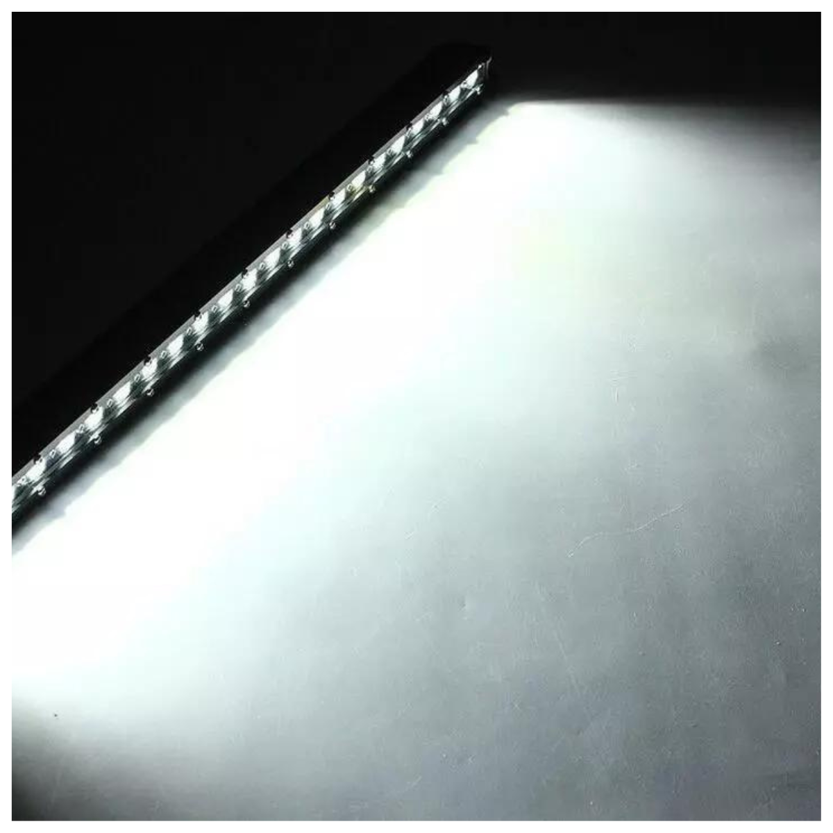 Barra anti-niebla para 4x4 de 32 LED - Imagen 3