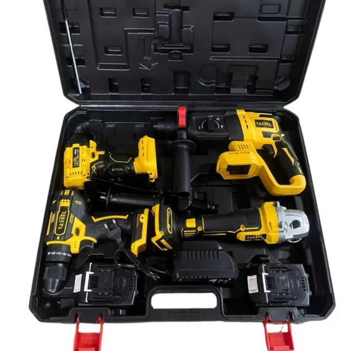 Kit maleta por 4 + Linterna táctica